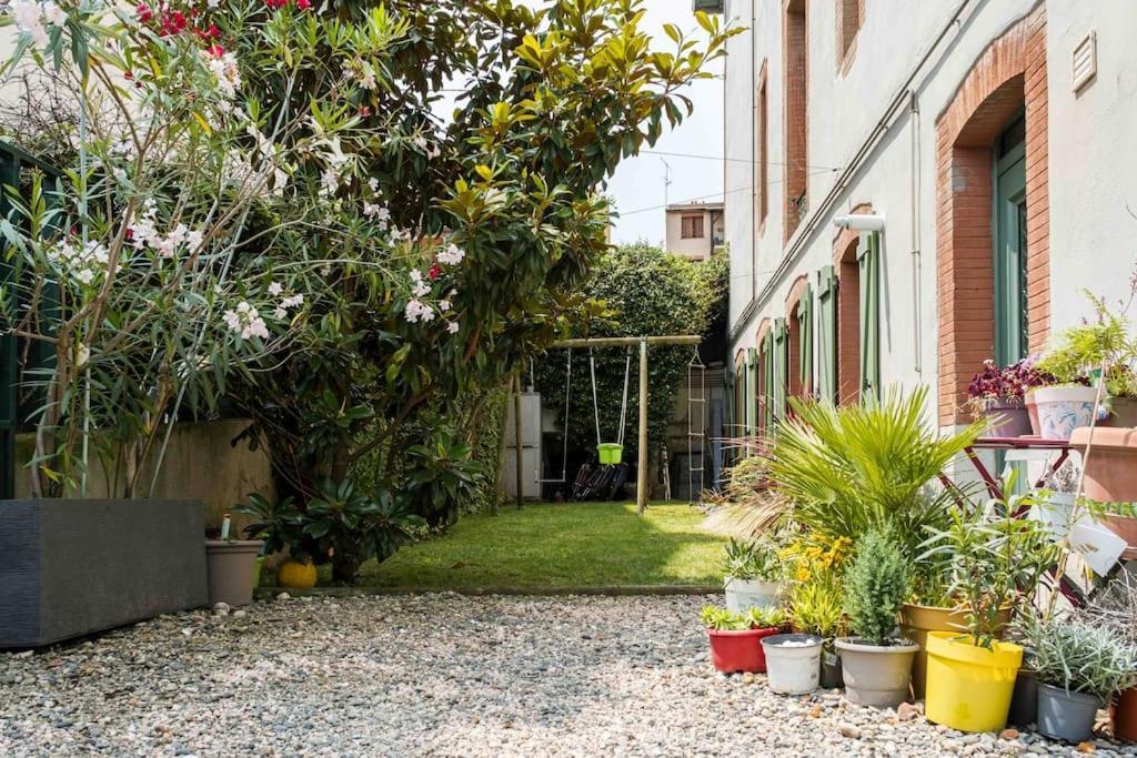 Apt T5 Renove Avec Bureau Jardin Et Parking En Centre Ville Toulouse Exterior foto